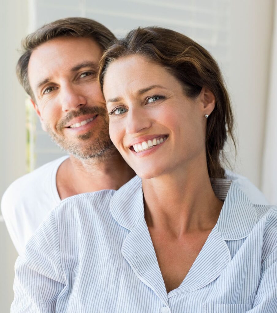 A smiling couple represents hope and renewal. Relationship Experts 'It's OK to Stay' program with tailored guidance helps rebuild confidence and connection in the USA and worldwide.






