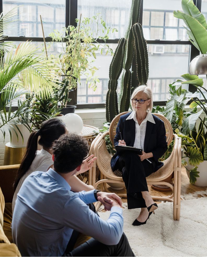 A couple in unstructured couples therapy after infidelity, highlighting the challenges many partners face trying to heal from infidelity. Affair recovery in Australia, Dubai, the USA, the UK, Canada, and globally.